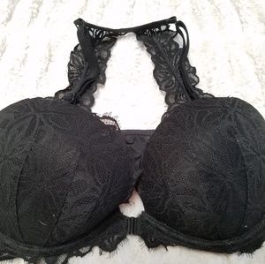 34DD vs bra